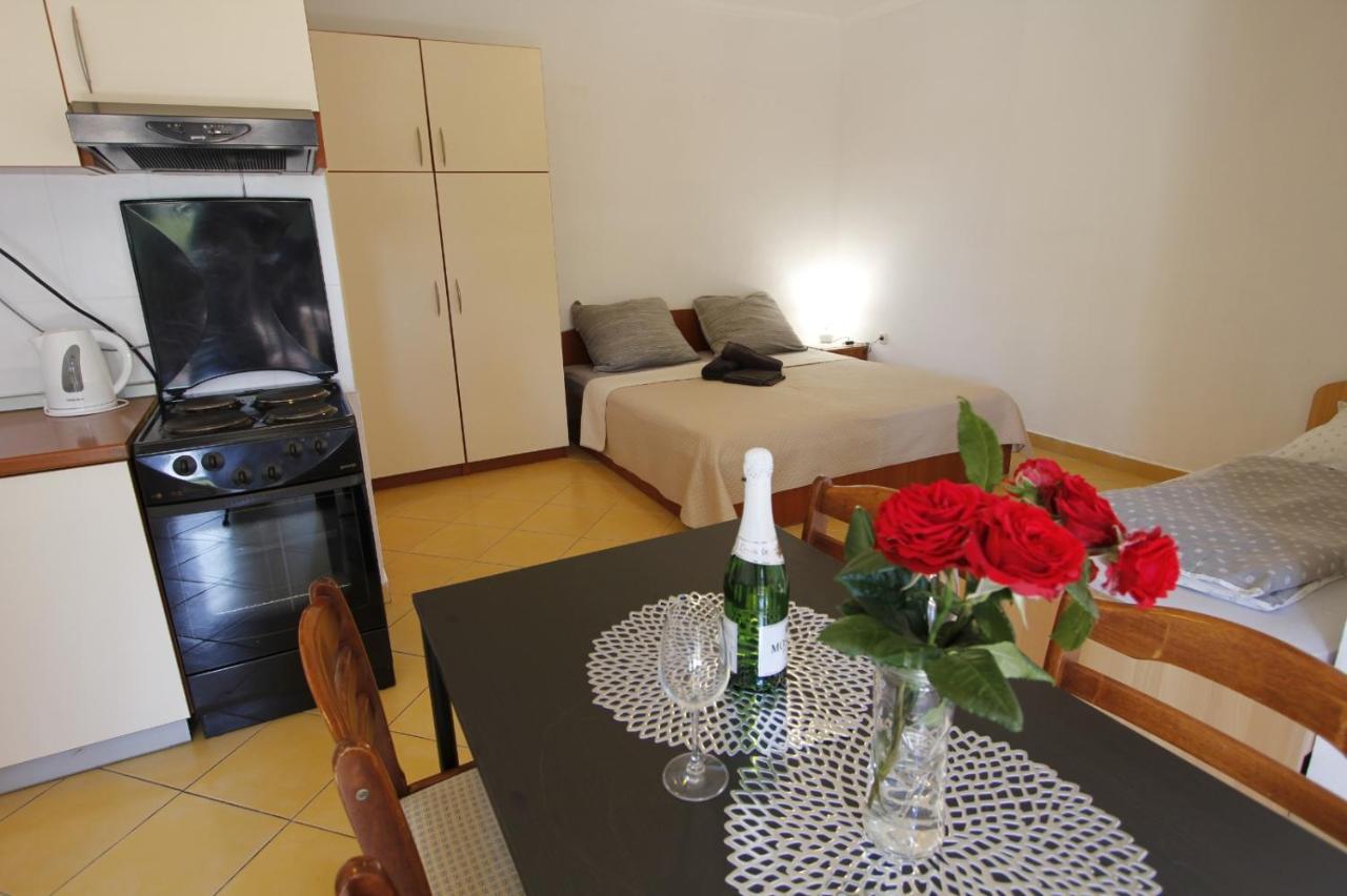 Apartmani Nika Bibinje Eksteriør bilde